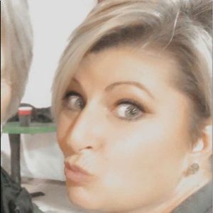 Meet your Posher, Jenny